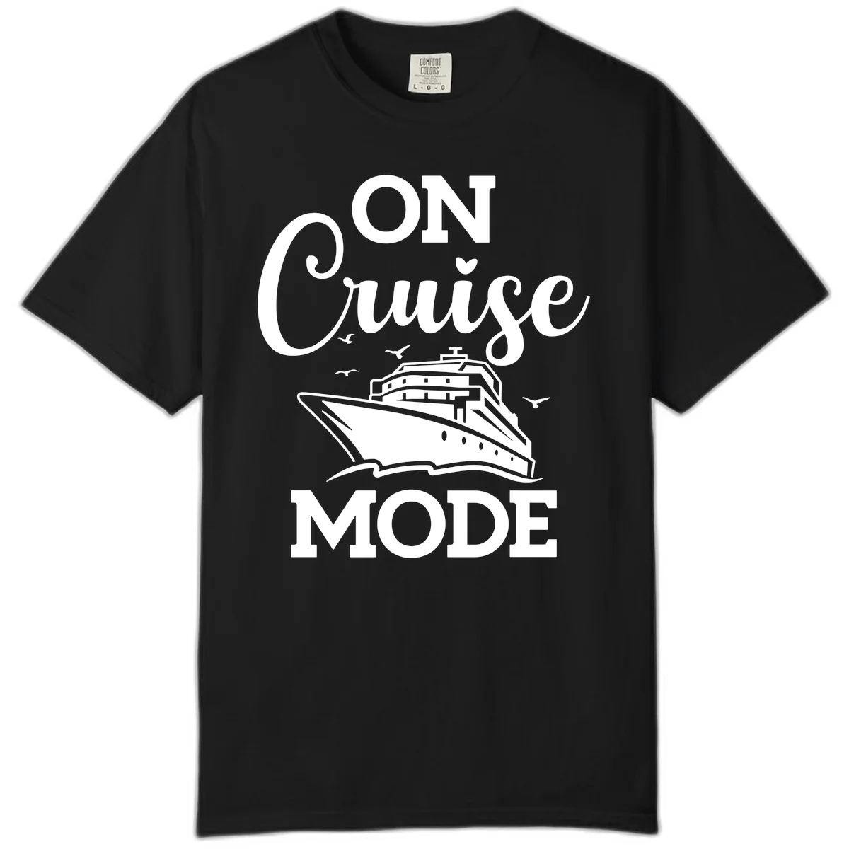 On Cruise Mode Comfort Colors Cruise Vacation Tee in Black