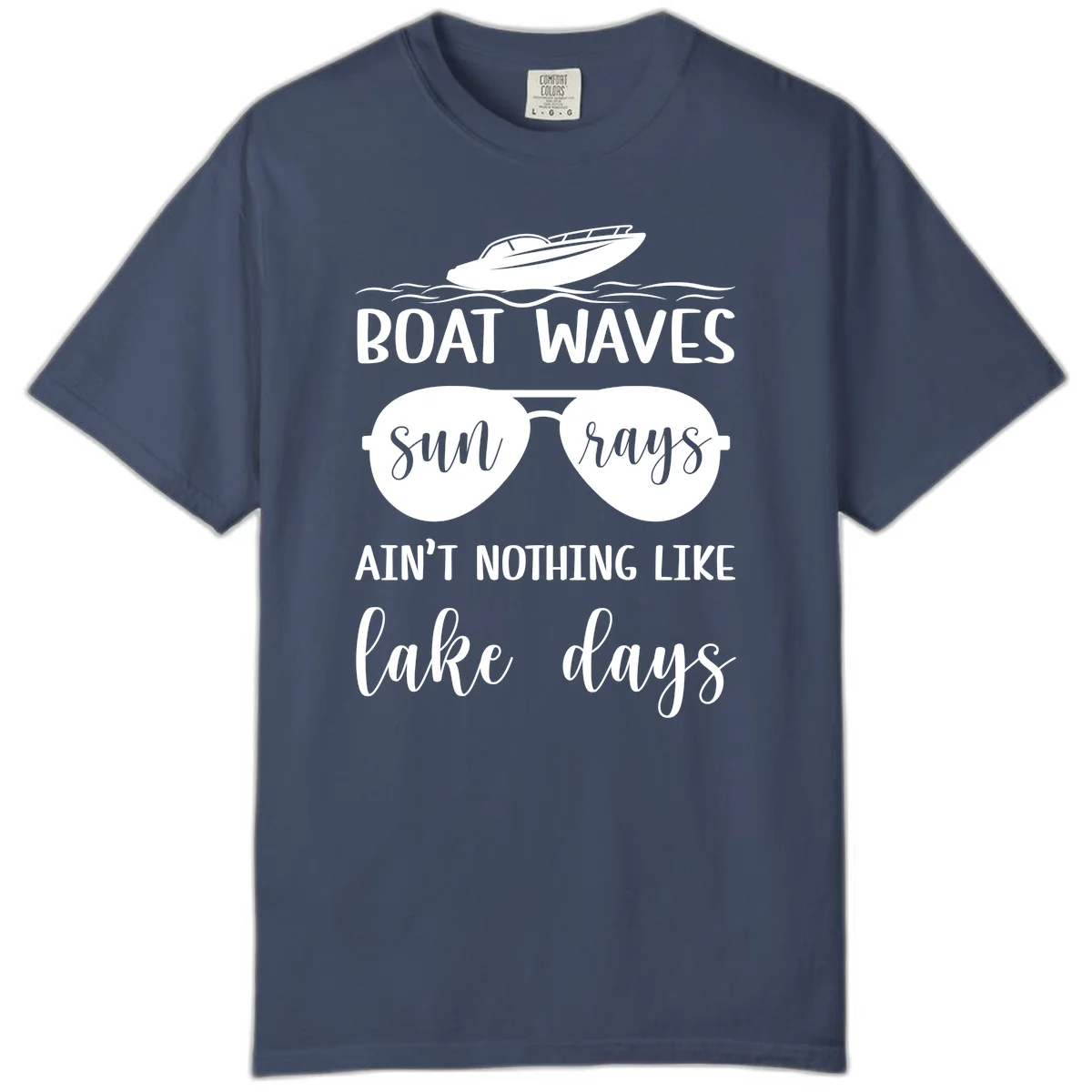 Boat Waves Sun Rays Lake Days Comfort Color in Midnight